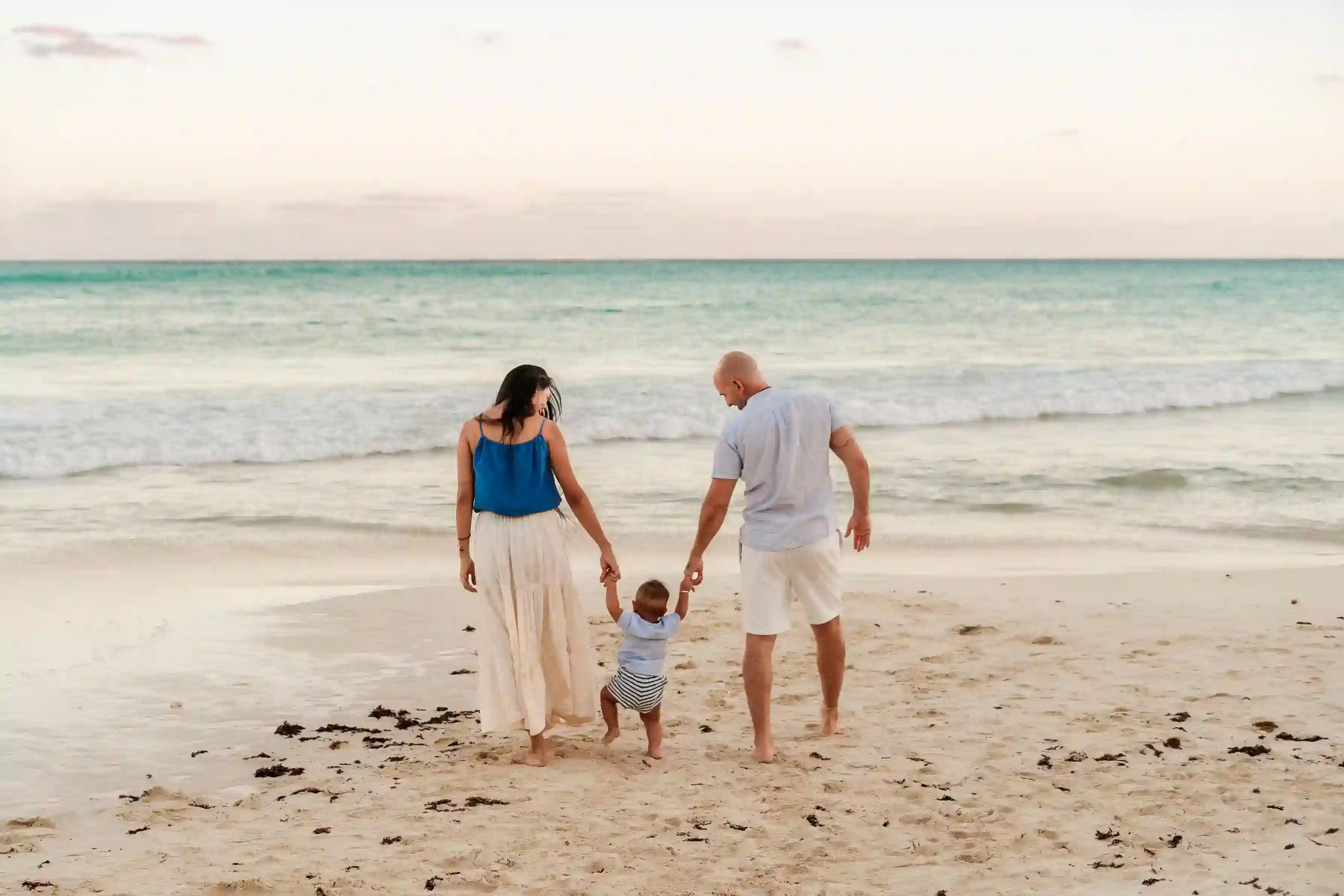 Family session with baby, Riviera Maya beach
